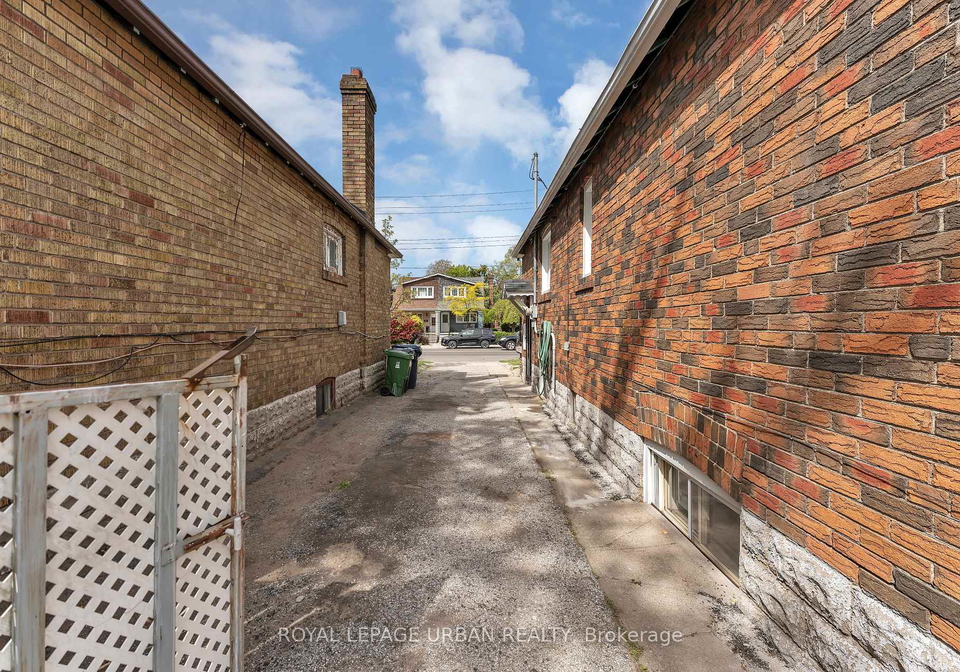 319-donlands-avenue-east-york-ontario-e12192646