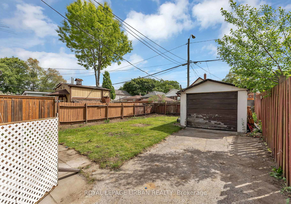 319-donlands-avenue-east-york-ontario-e12192646