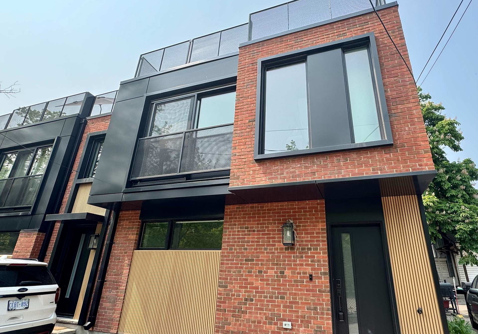 2137-gerrard-street-e-toronto-ontario-e12193456