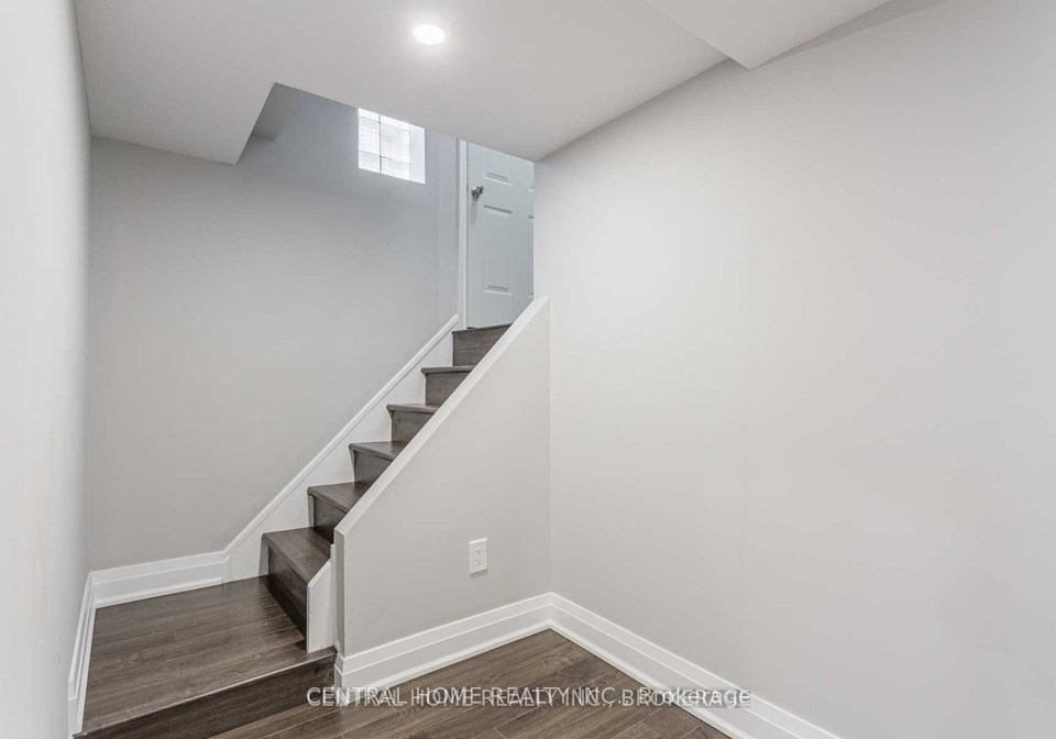 2-kingsmere-crescent-scarborough-ontario-e12193574