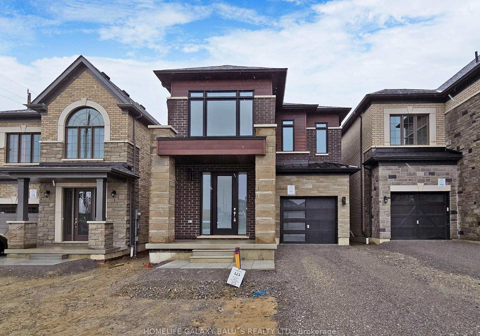 1127-zircon-manor-pickering-ontario-e12193810