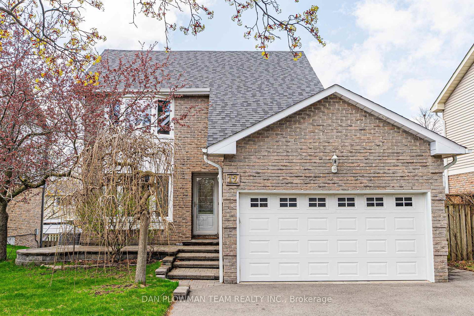 12-vanessa-place-whitby-ontario-e12193877