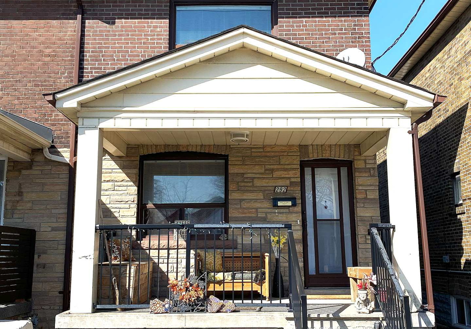 292-mortimer-avenue-east-york-ontario-e12194108