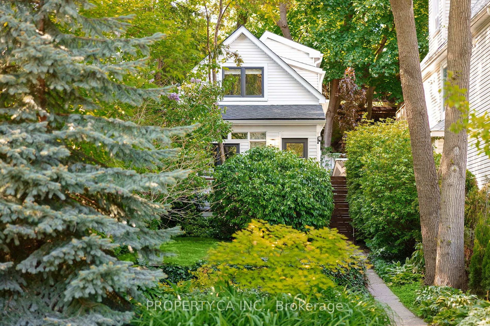 40-ivy-avenue-toronto-ontario-e12194582