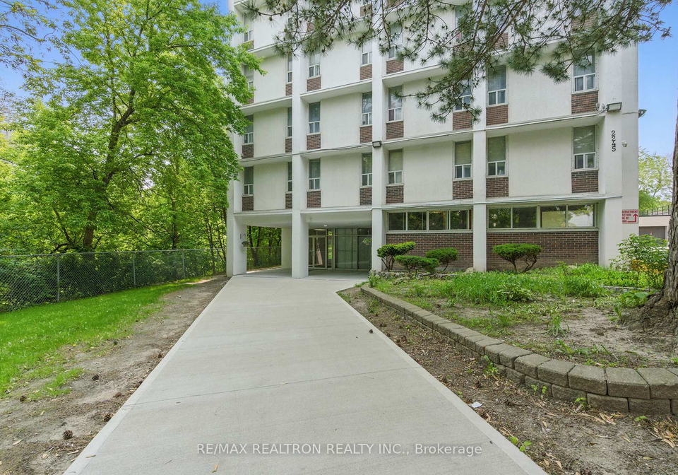 2245-eglinton-avenue-e-scarborough-ontario-e12194641
