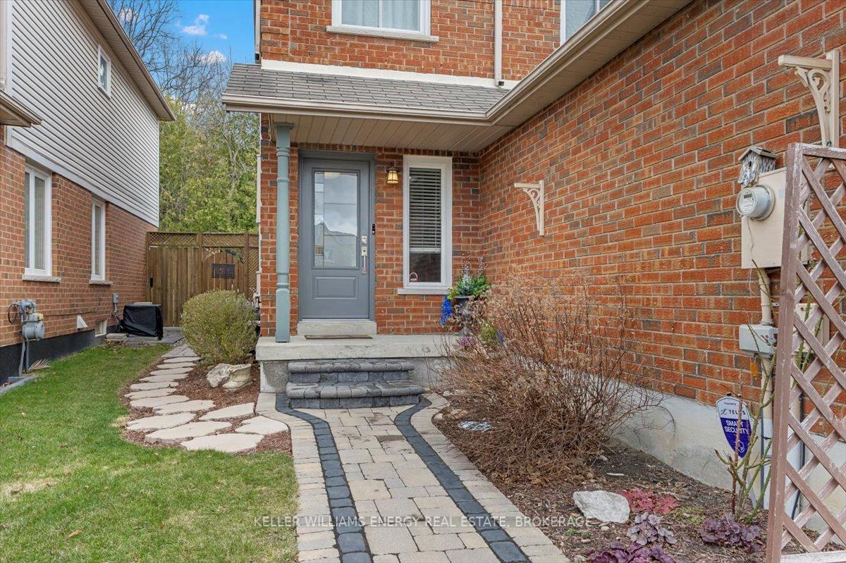 63-fulton-crescent-n-whitby-ontario-e12195088