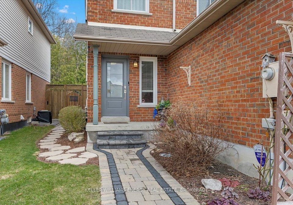 63-fulton-crescent-n-whitby-ontario-e12195088