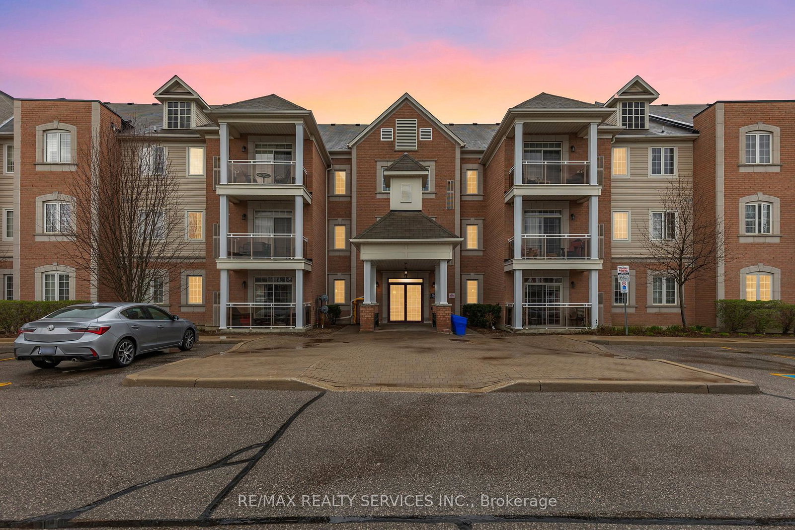 54-harvey-johnston-way-whitby-ontario-e12195372
