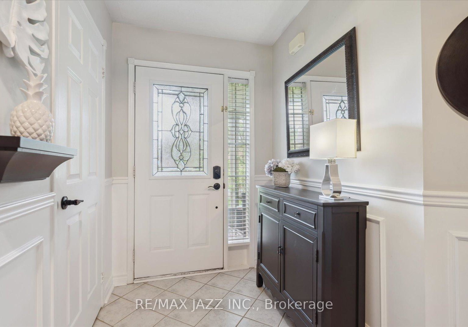 11-griffen-place-whitby-ontario-e12195405