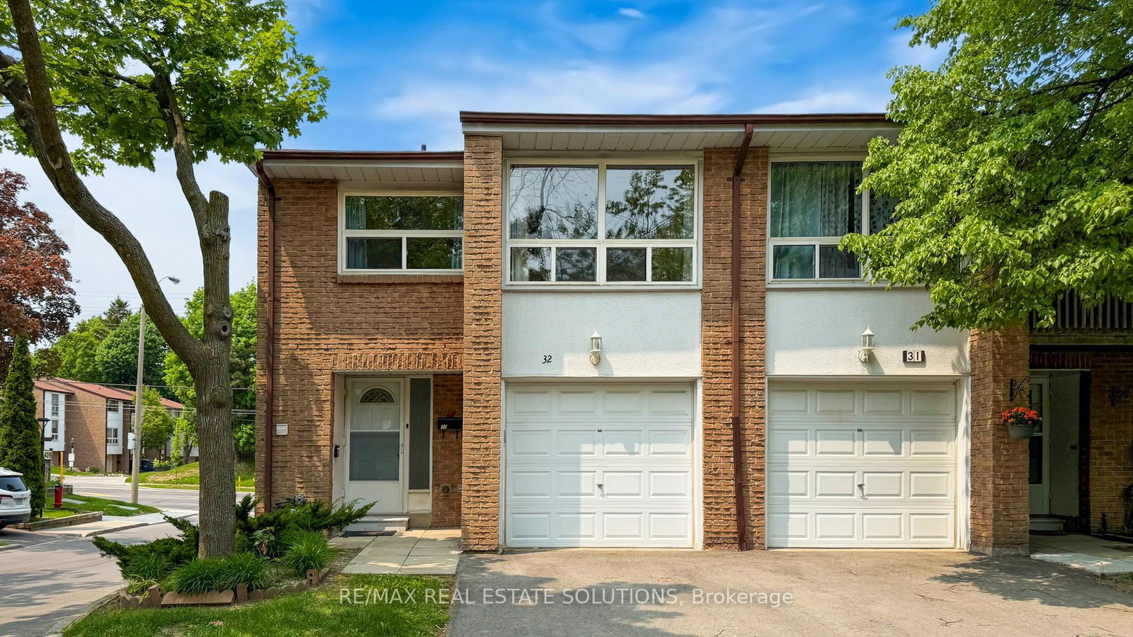 3409-st-clair-avenue-e-scarborough-ontario-e12195418