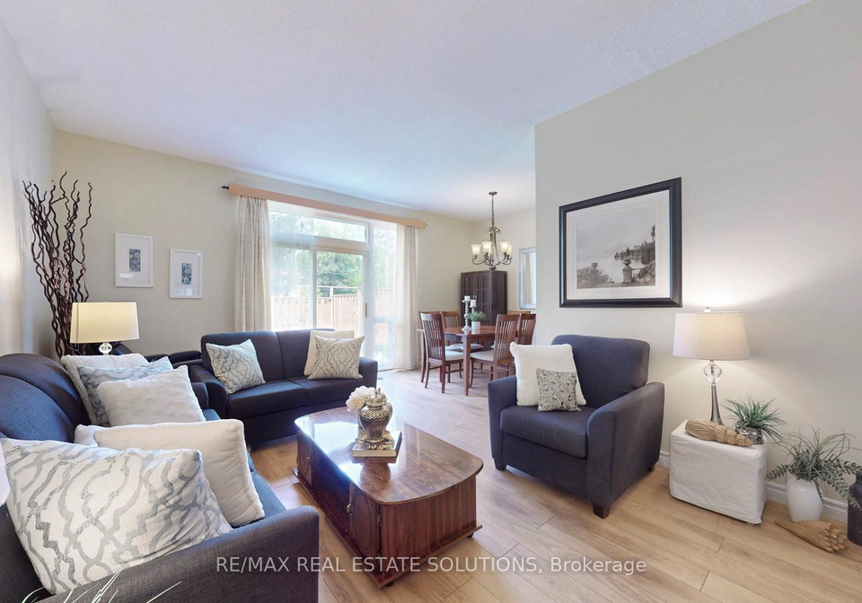 3409-st-clair-avenue-e-scarborough-ontario-e12195418