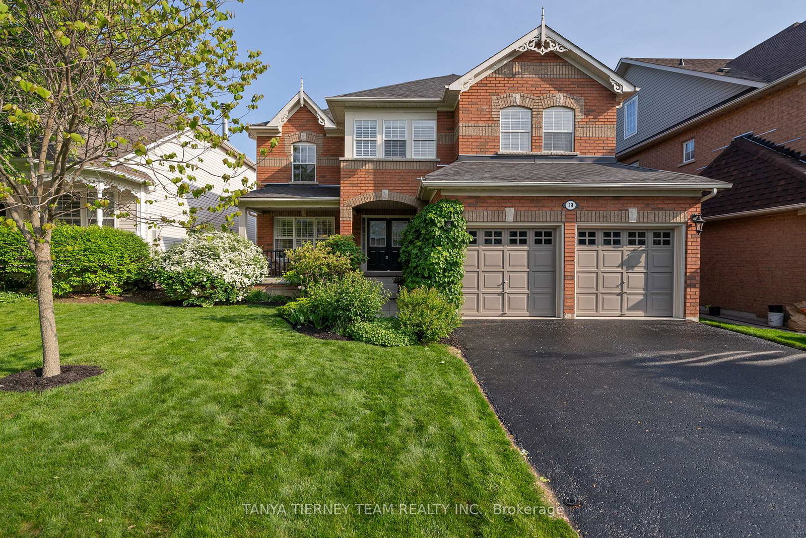 19-pauline-avenue-whitby-ontario-e12195520
