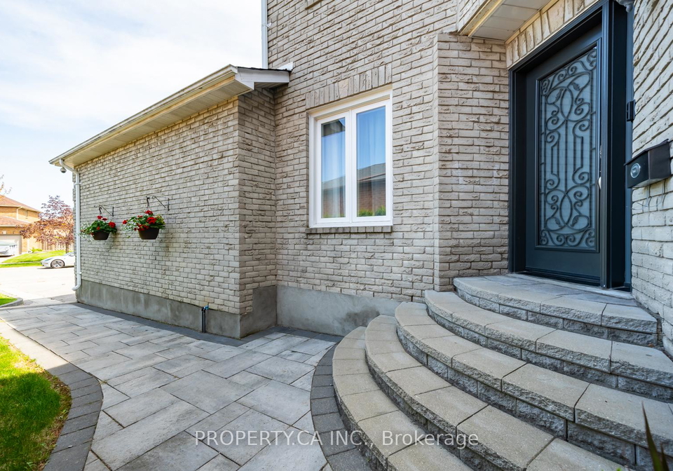 738-aspen-road-pickering-ontario-e12195728