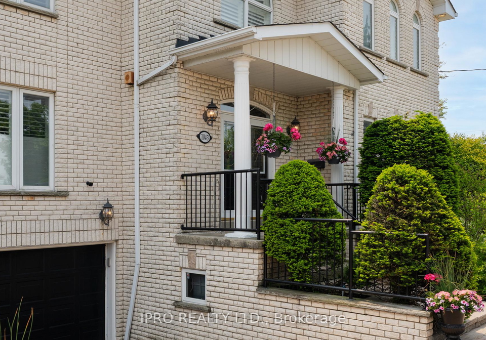 1043-greenwood-avenue-east-york-ontario-e12196396