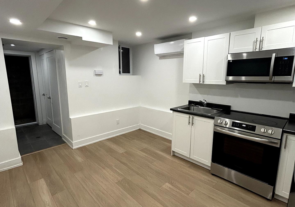 137-curzon-street-toronto-ontario-e12197220