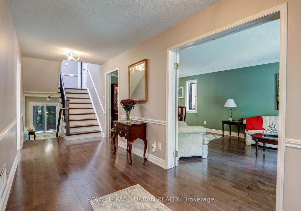 1023-mountcastle-crescent-pickering-ontario-e12197349