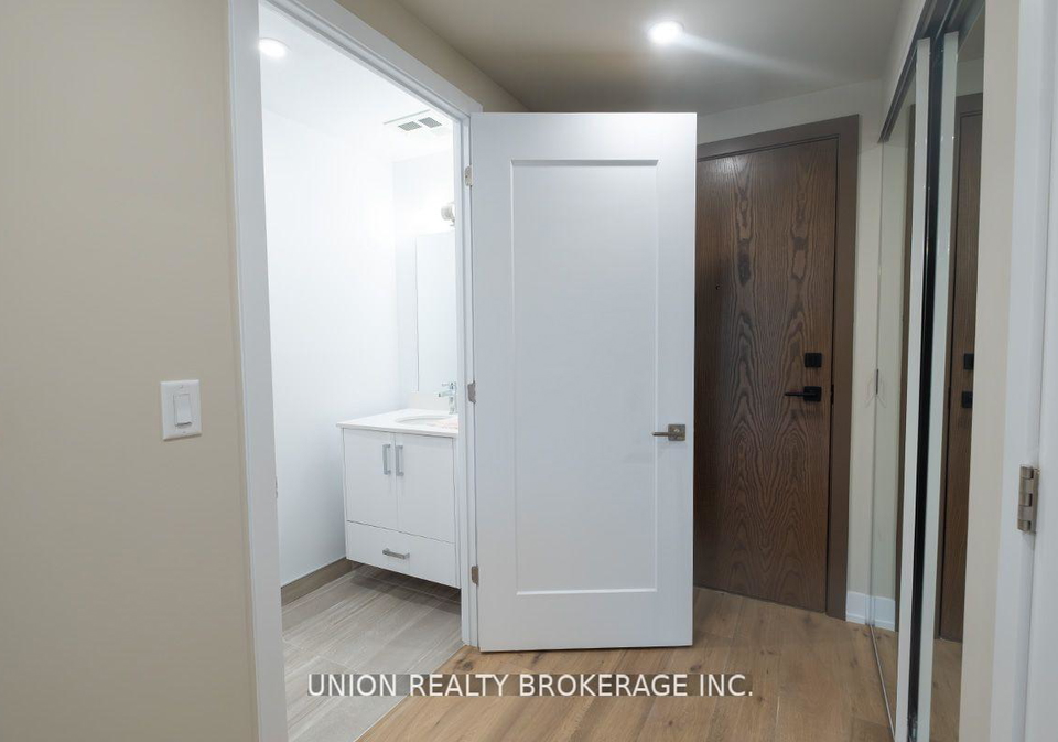 1316-kingston-road-scarborough-ontario-e12198082