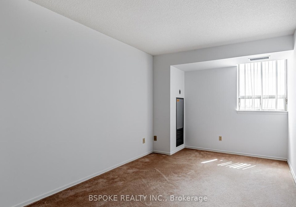 2466-eglinton-avenue-e-scarborough-ontario-e12198109