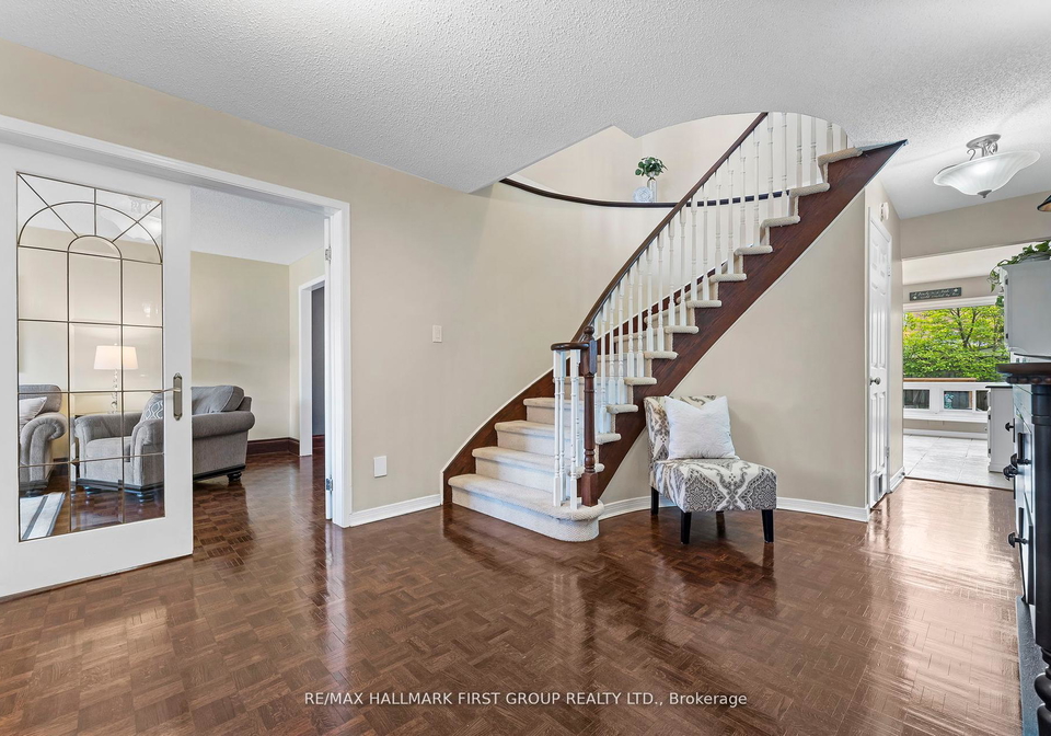 1586-saugeen-drive-pickering-ontario-e12198127