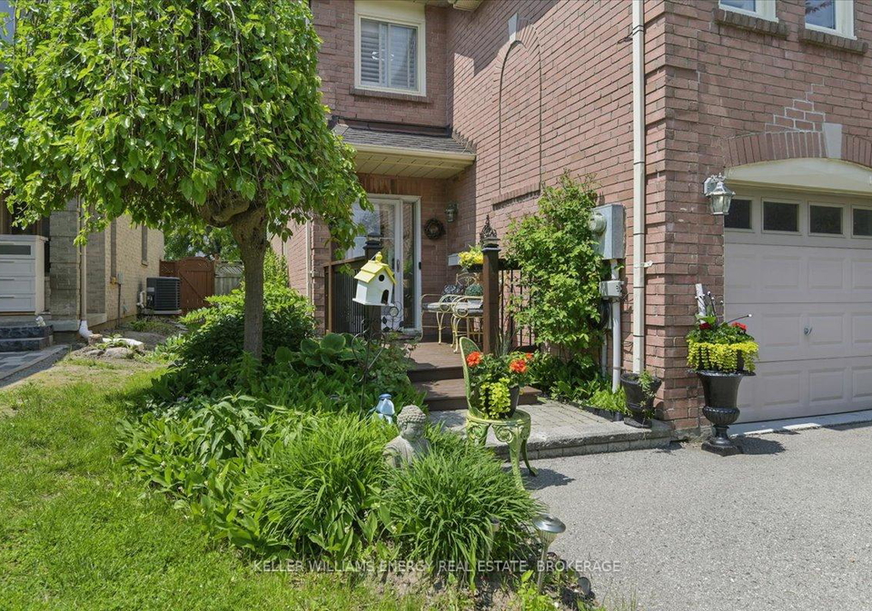 42-pinebrook-crescent-whitby-ontario-e12198572