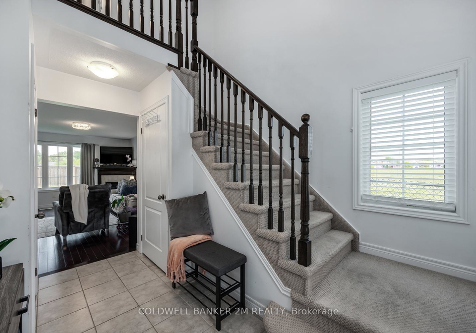 142-daiseyfield-avenue-clarington-ontario-e12198720