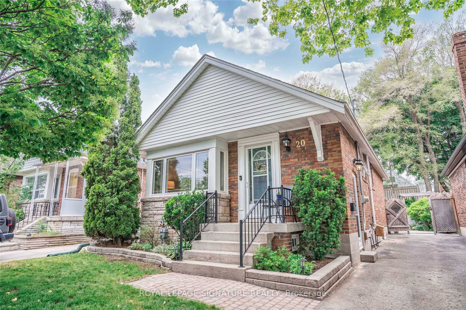 20-roblin-avenue-east-york-ontario-e12199776