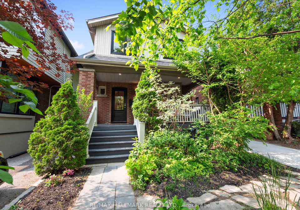 18-thorncliffe-avenue-east-york-ontario-e12199813