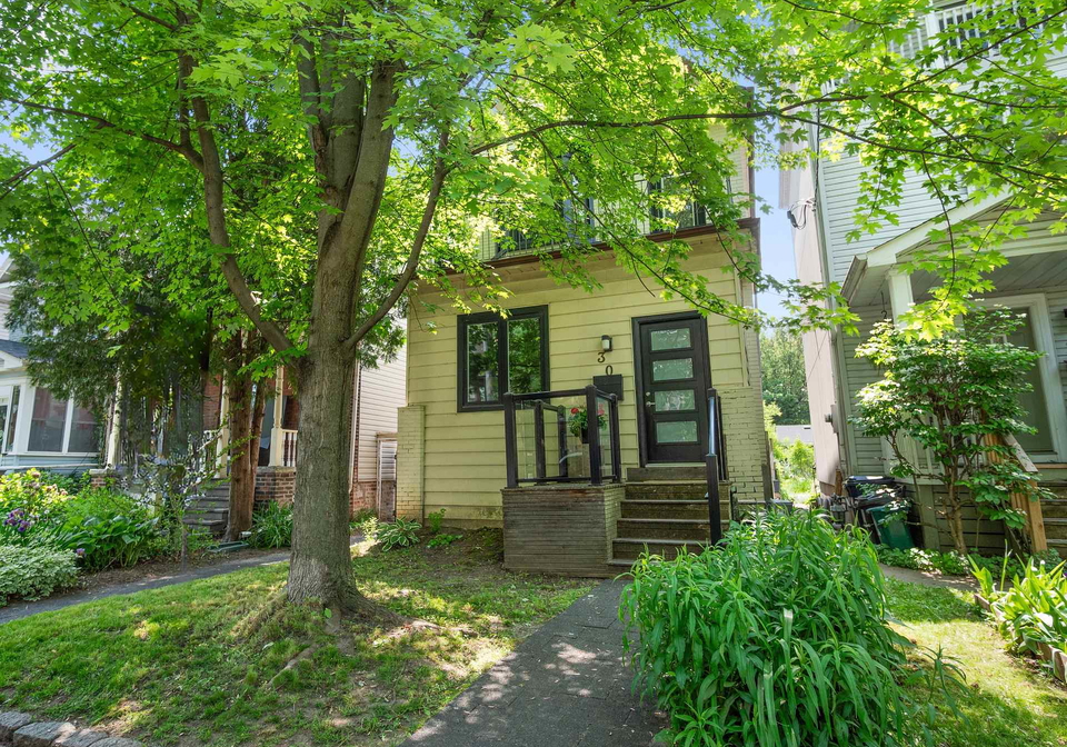 30-hastings-avenue-toronto-ontario-e12200553