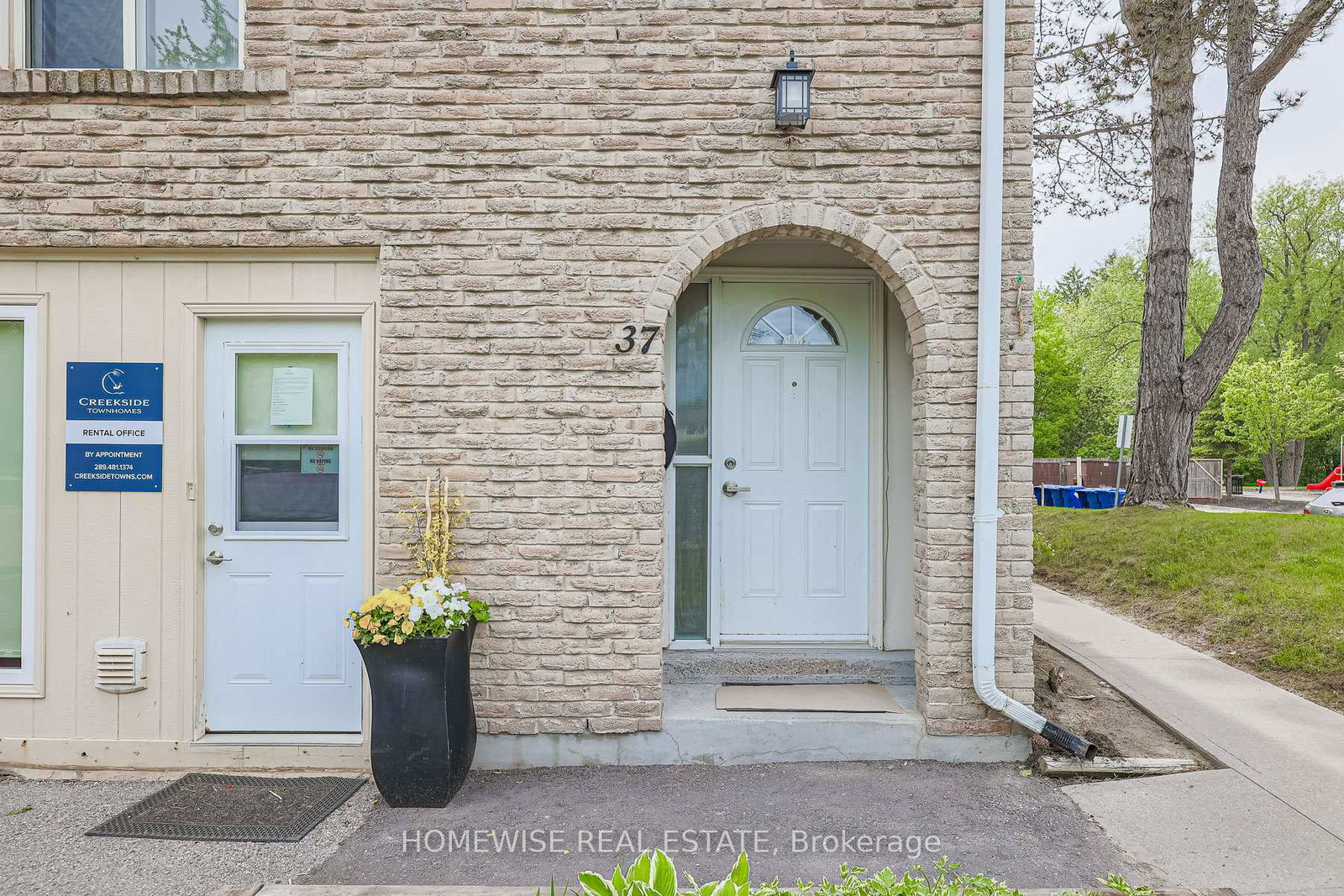 560-waverly-street-n-oshawa-ontario-e12201235