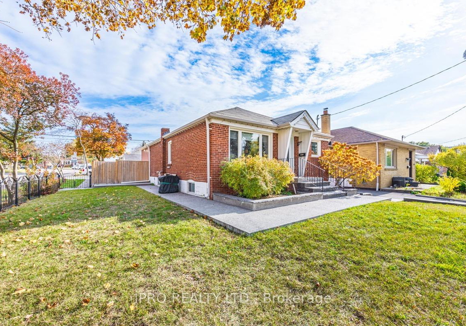 55-lilian-drive-scarborough-ontario-e12201403