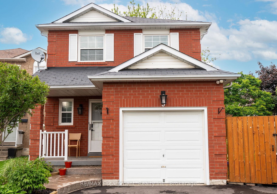 9-barker-court-clarington-ontario-e12203179