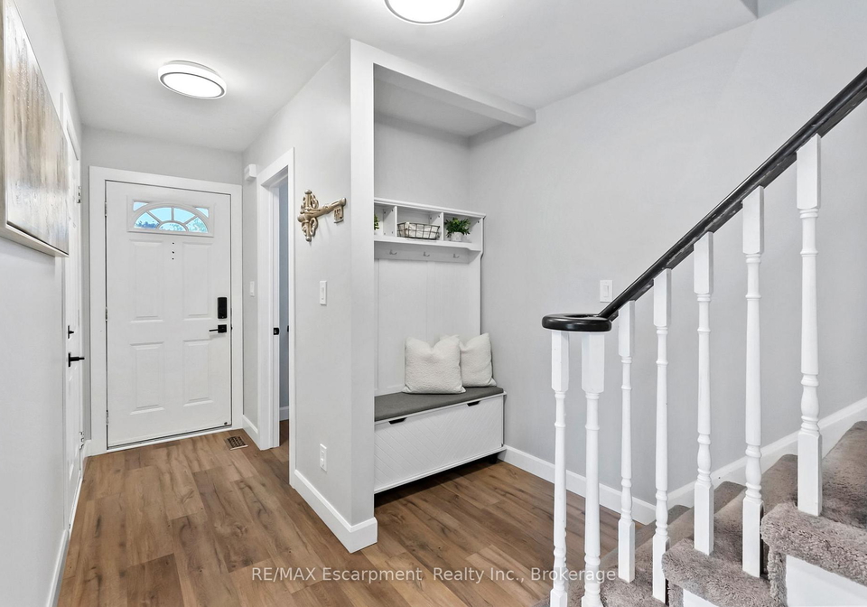 9-barker-court-clarington-ontario-e12203179