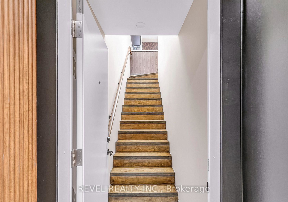 27-chisholm-avenue-toronto-ontario-e12203542