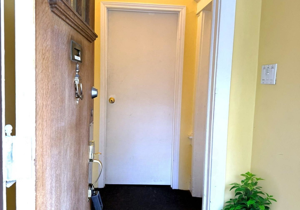 2087-gerrard-street-e-toronto-ontario-e12204858