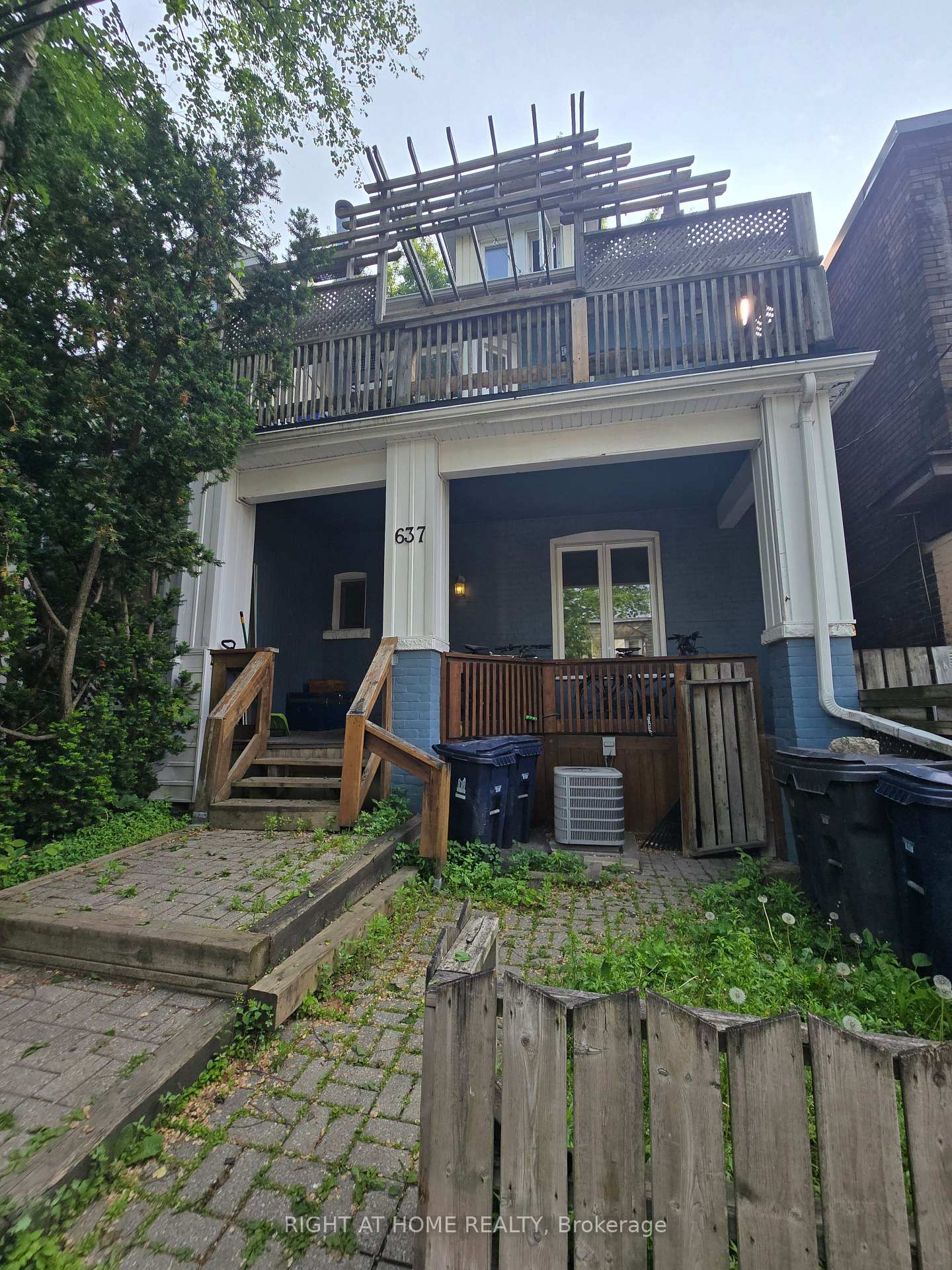 637-logan-avenue-toronto-ontario-e12205529
