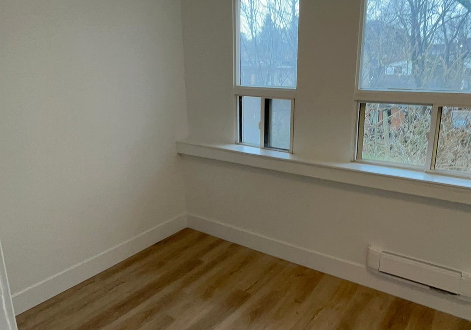 1299-gerrard-street-e-toronto-ontario-e12205826