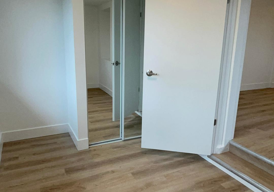 1299-gerrard-street-e-toronto-ontario-e12205826