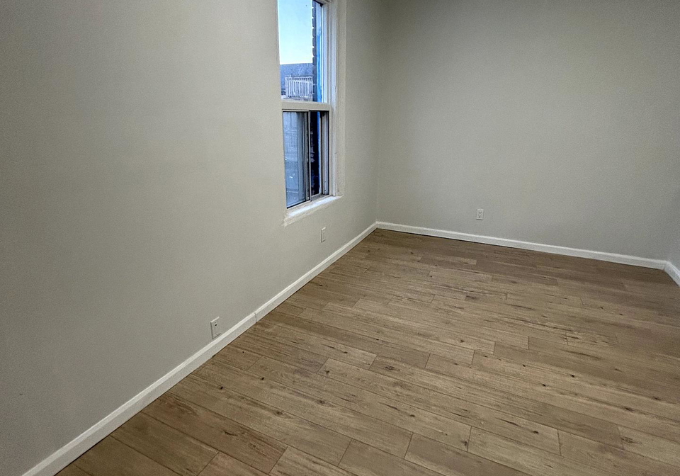 129gerrard-street-e-toronto-ontario-e12205828
