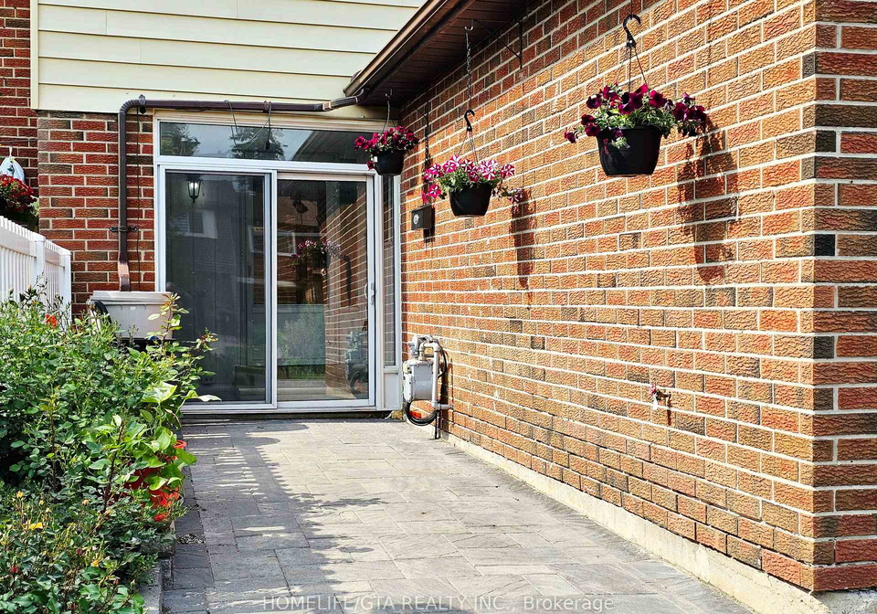 24-bradstone-square-scarborough-ontario-e12206190