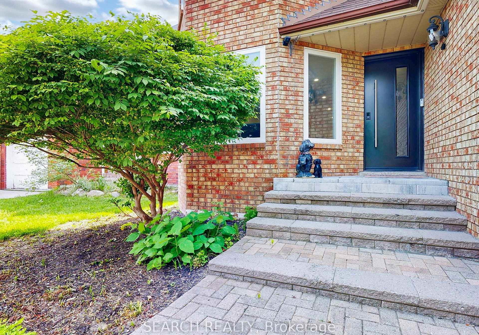 2-angus-drive-ajax-ontario-e12206445