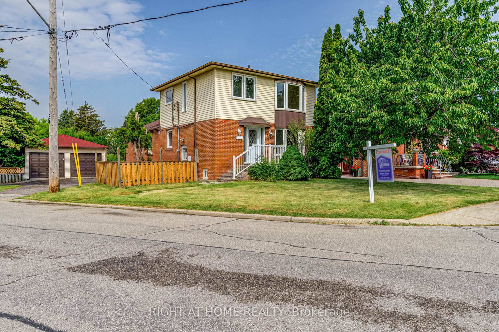 2-compton-drive-scarborough-ontario-e12206459