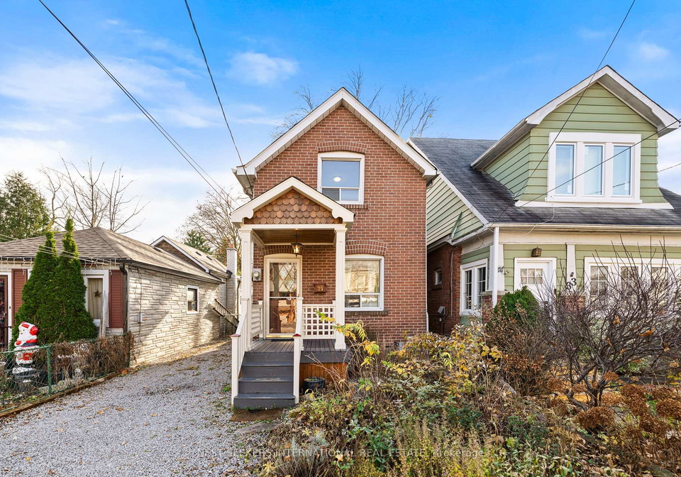 35-cambrai-avenue-east-york-ontario-e12208504