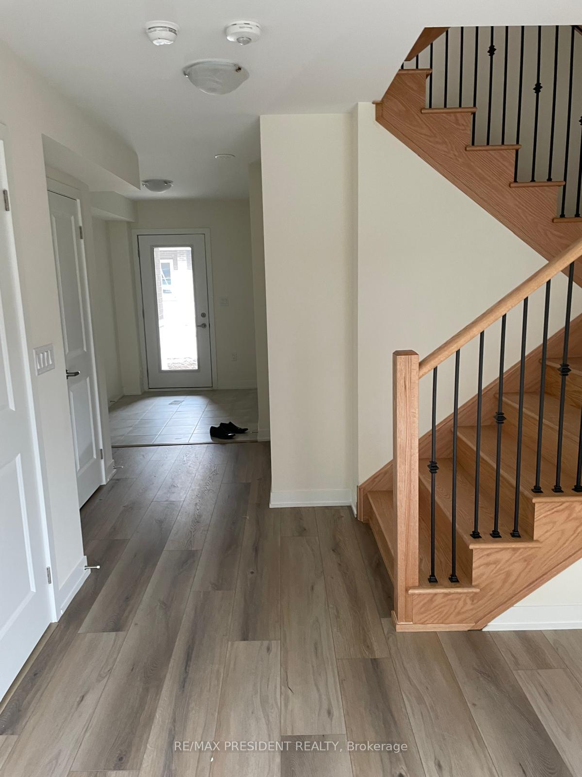 1695-dersan-street-pickering-ontario-e12208663