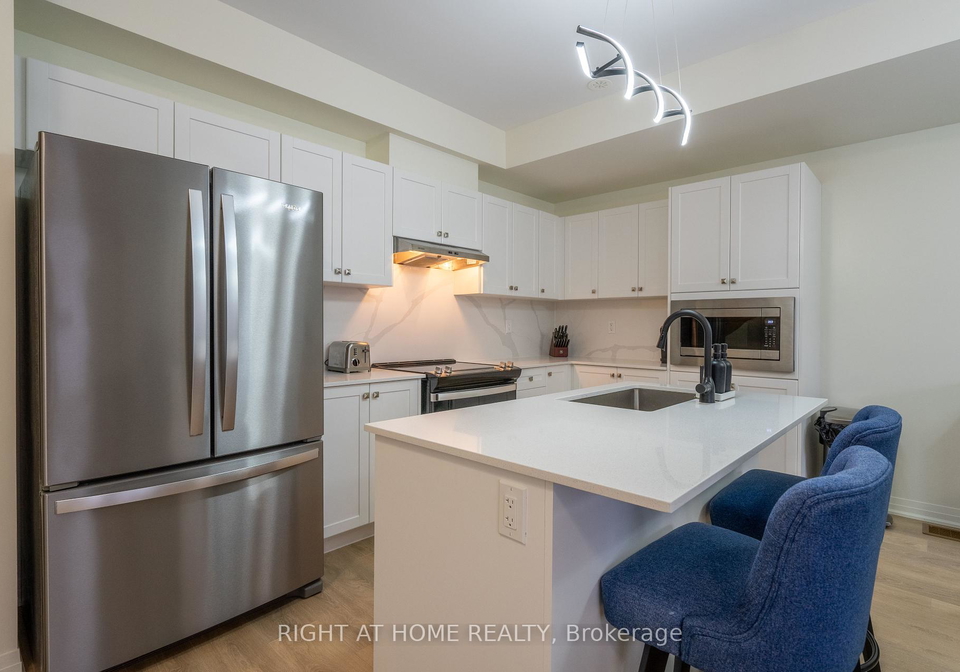 12-emmas-way-whitby-ontario-e12208737
