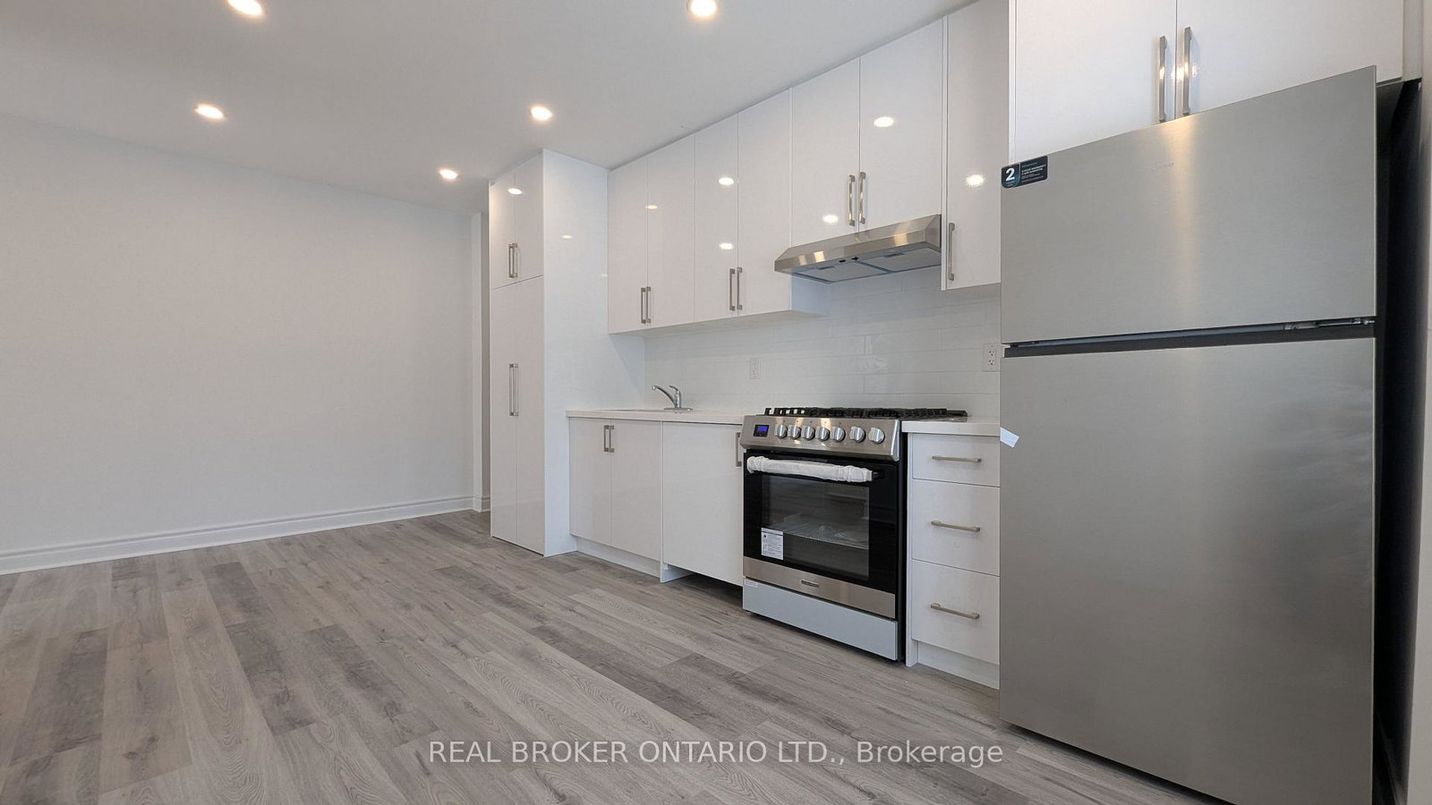 1150-woodbine-avenue-east-york-ontario-e12208802