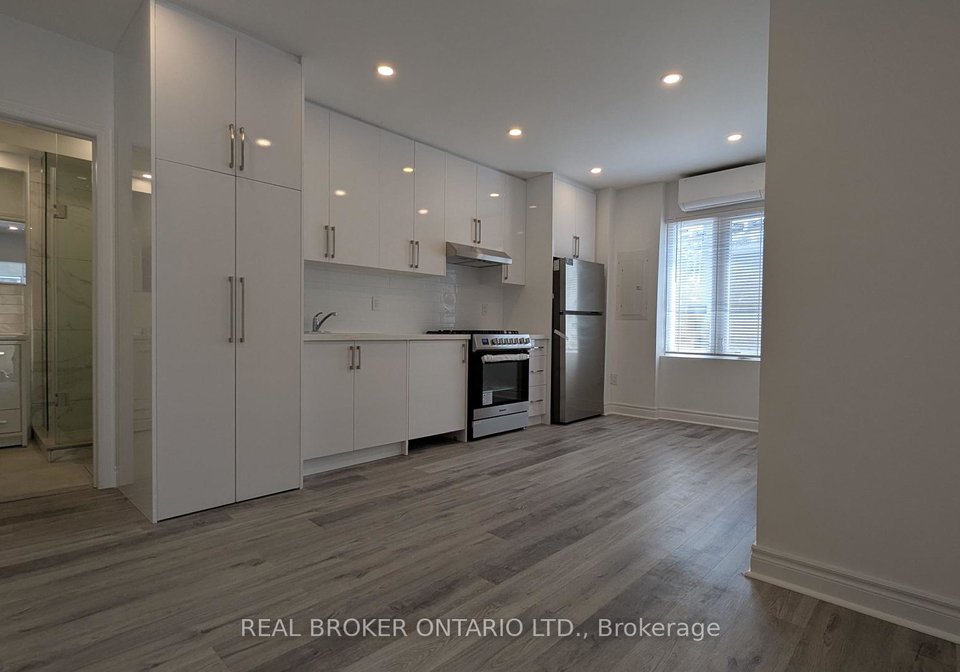 1150-woodbine-avenue-east-york-ontario-e12208802