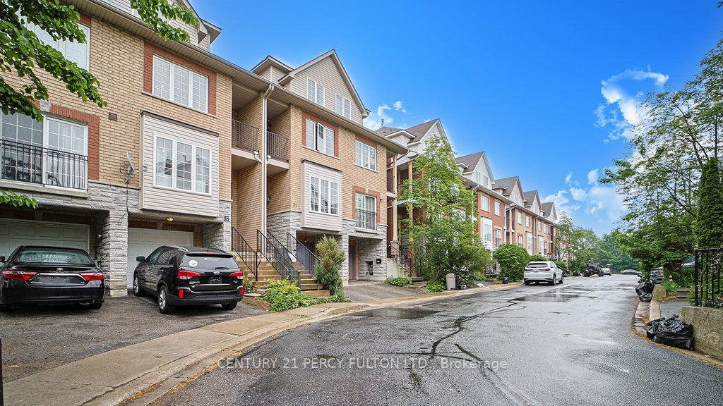 33-tollgate-mews-scarborough-ontario-e12209579