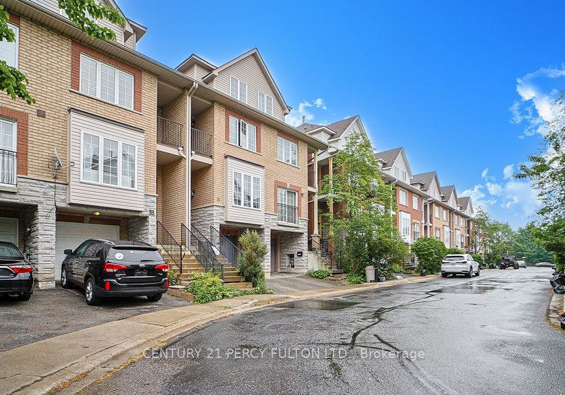 33-tollgate-mews-scarborough-ontario-e12209579