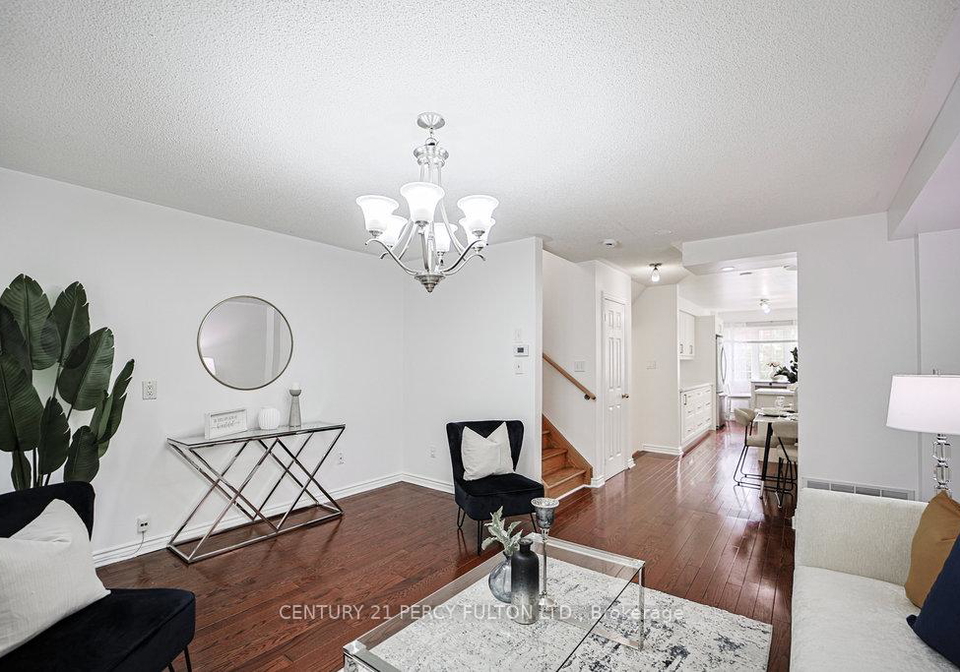 33-tollgate-mews-scarborough-ontario-e12209579