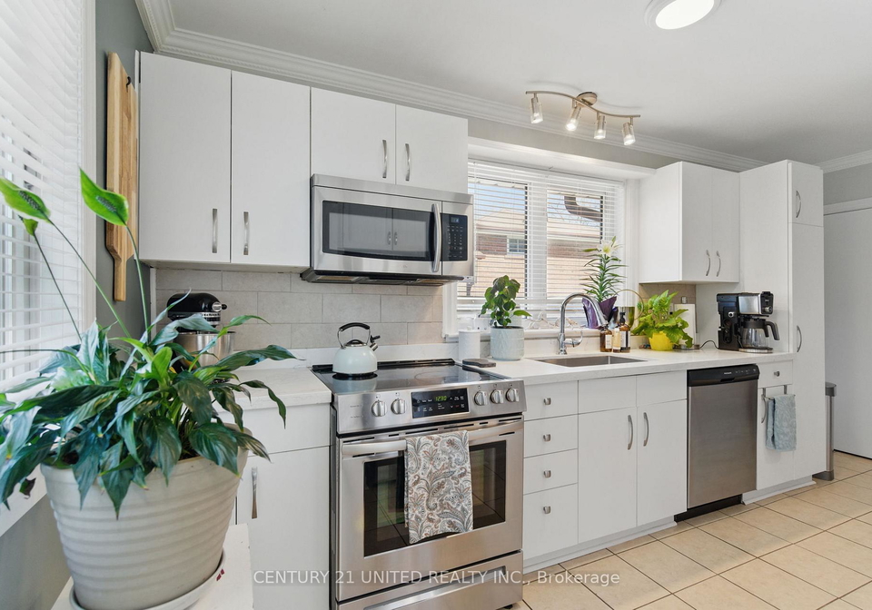 243-lupin-drive-whitby-ontario-e12209581